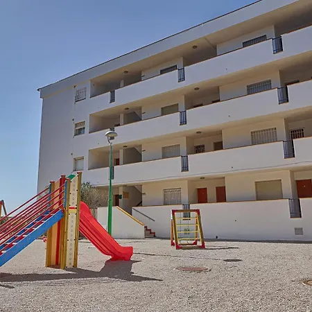 En Primera Linea De Playa. Apartment *