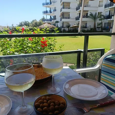 Apartment En Primera Linea De Playa. *